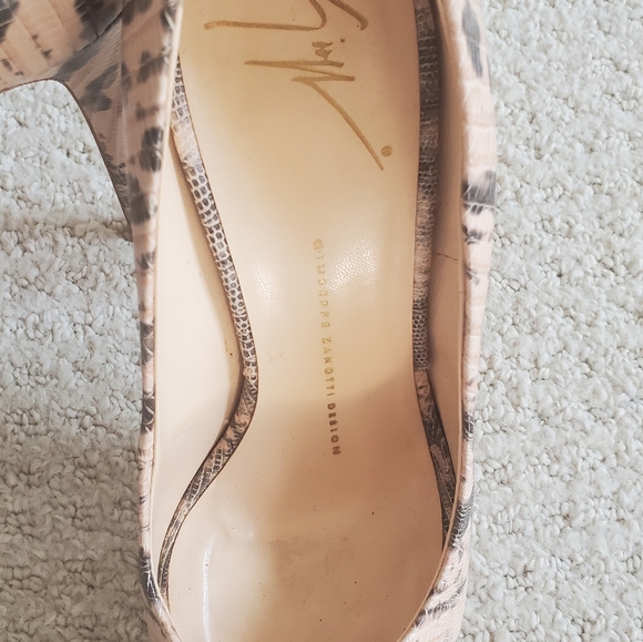 Giuseppe Zanotti Black/Nude Shoes Sz 7 - Picture 2 of 8